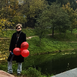 Спит оно на дне колодца