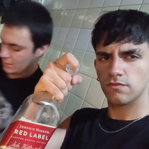 No Son Amigos