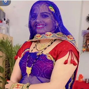 ओढे लूगड़ी पाणी कि दीखे डील गंदोडी को