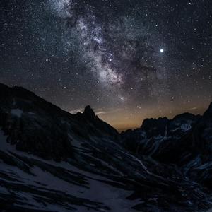 Tell us (feat. NTNY)