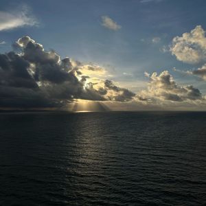 痕迹(prod.by Morrow)