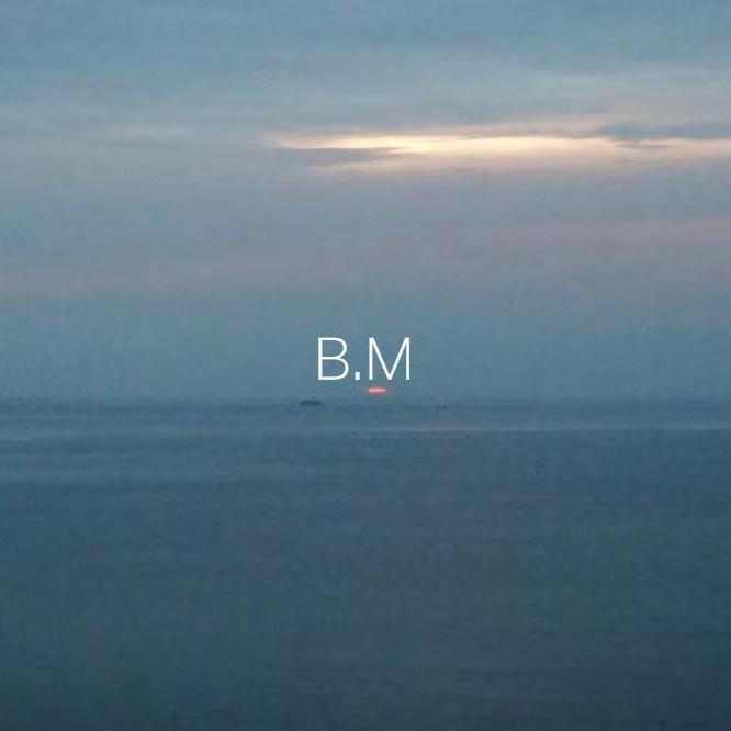 B.M封面