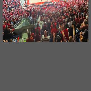 יושב סופר את הדקות למשחק