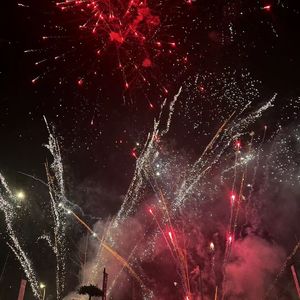 不是因为寂寞才想你320