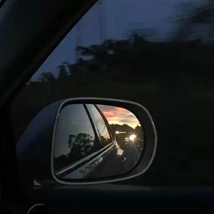 ʟᴜɴɪsᴏʟᴀʀ