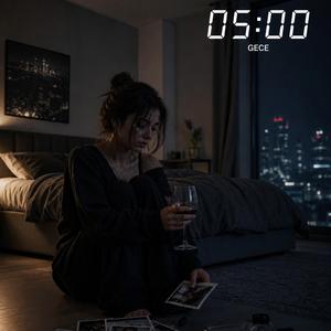 SAAT GECENİN BEŞİ