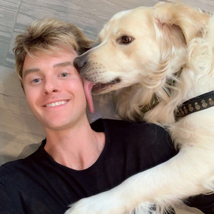 Niubi（念诗之王）