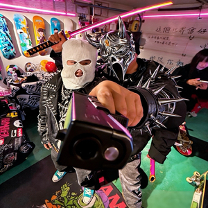 用四季孤勇换你一秒心动