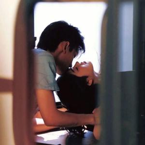 天上飞（翻自 施佳丽）