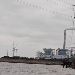 城外人（翻自 艾辰）