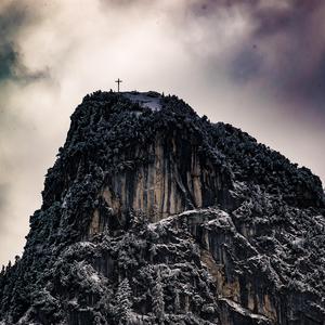 Time to Walk (feat. ATTAM)