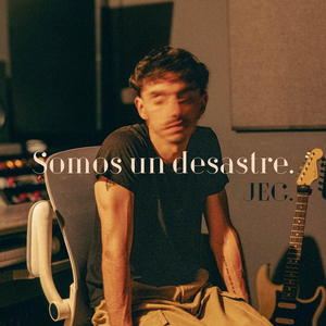 Somos Un Desastre