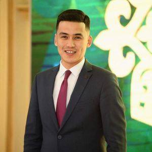 Құрдастарым