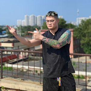 夏昱轩是瓦罗兰特大手子