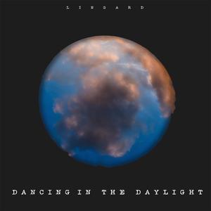 Dancing In The Daylight