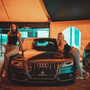 Masked Wolf-Astronaut lnThe Ocean