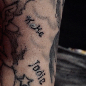 Net Thugs (feat. PdxQuise)