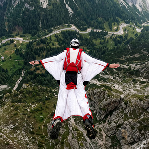 Flying over the mountains (Полет над горами)