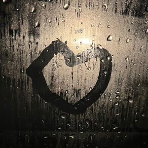 「FREE」“模糊”