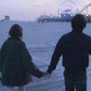 春光慢慢后退人也是短暂的周期