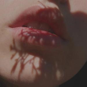 洲洲（陪你走走）