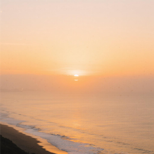 落日吻海