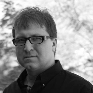 Cycles of Fifths in Lines of Self-Similarity, for 5 Guitars and Tape