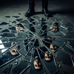 Острой болью