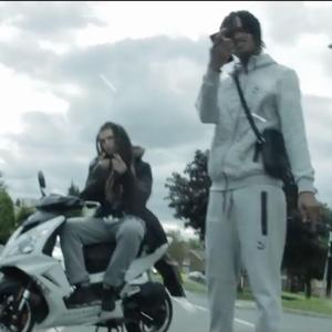 Xamina (feat. KronixSantana)