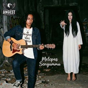 Melepas Senyummu (Acoustic)