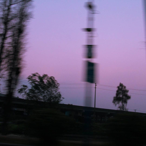 “爱是雪地里写诗”