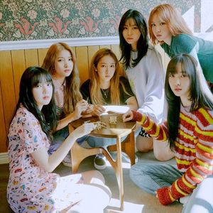 Dreamcatcher with GFRIEND