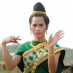 ເຊິ້ງບຸນບັ້ງໄຟນາງສາມຜິວ