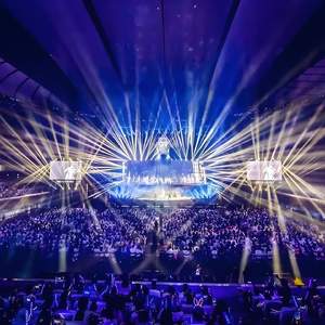 悬崖上的爱谁会敢去摘