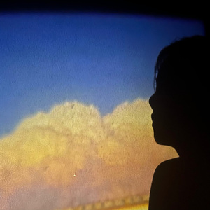 在雨中走走停停走