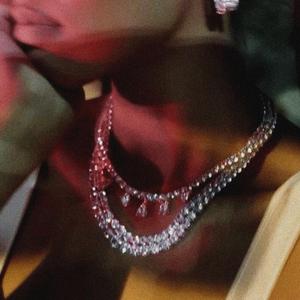 SHY (feat. Léonie)