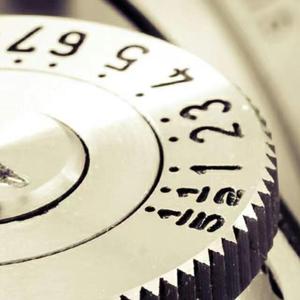 青春的笑脸 伴奏