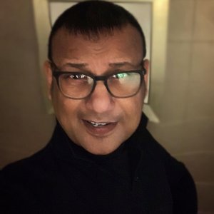 লুকোচুরির এই শহরে সুনন্দা শিরিন