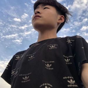 抽烟只抽炫赫门 (空拍）