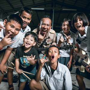 ตะวันออก