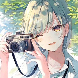 霓虹童话错位