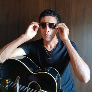 Nascemos um Pra Outro