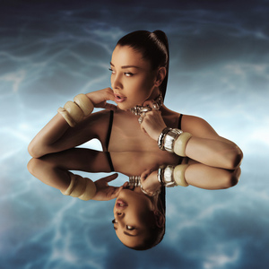 Держать не смею