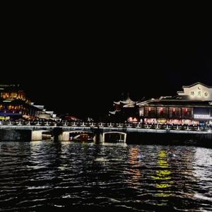 夜泊秦淮（翻自 Ice Paper）