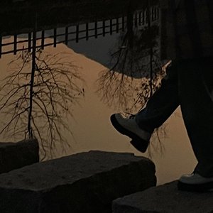 内向的人不好笑