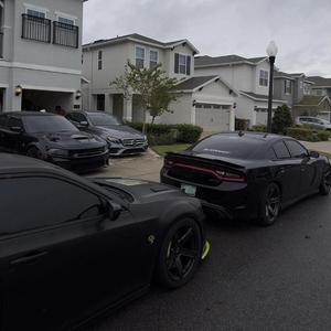 GO CRZY (feat. LucaTheDon, ybdaviddd, The_kidjamezz & Yung CartiXr)