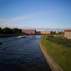 一秒钟而已（抖音热搜版）