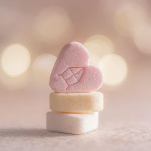 引人如梦（钢琴曲）