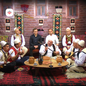 Dola me shetit ne bafce