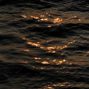 让他一个人待着